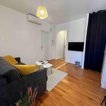 Appartement Climatise 4 Personnes / Centre-Ville Besancon Ngoại thất bức ảnh