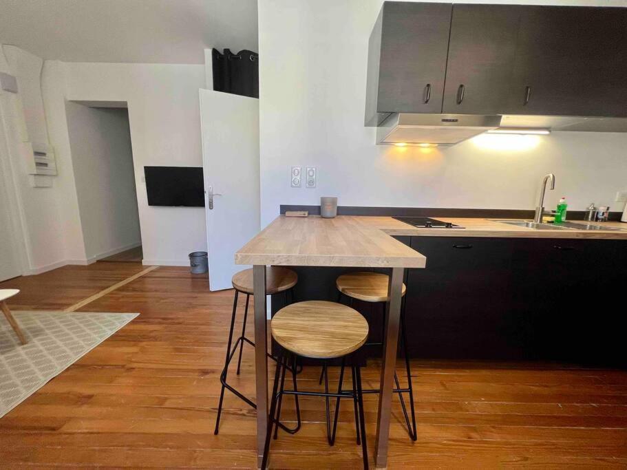 Appartement Climatise 4 Personnes / Centre-Ville Besancon Ngoại thất bức ảnh
