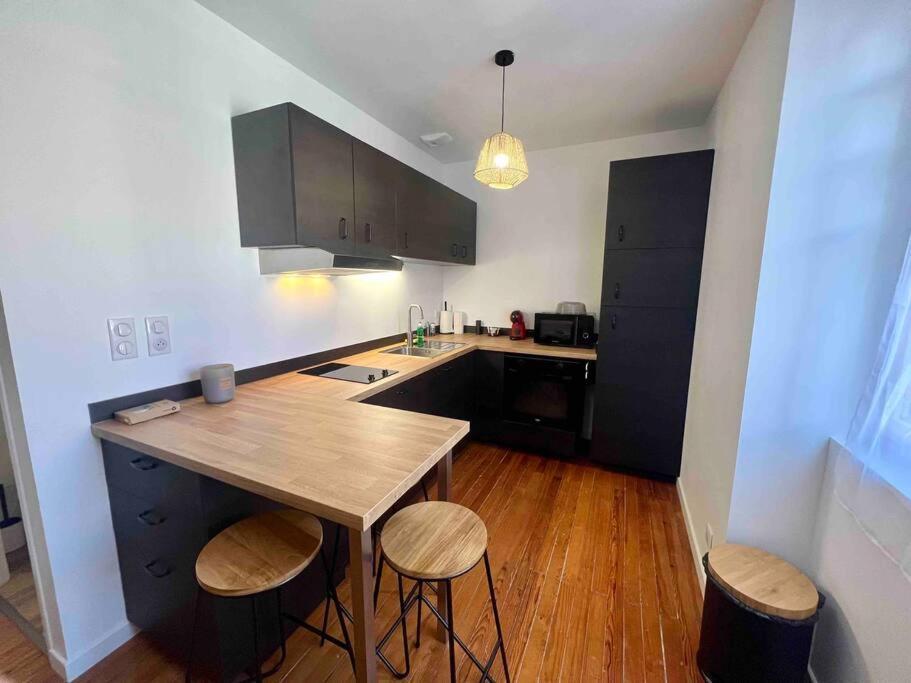 Appartement Climatise 4 Personnes / Centre-Ville Besancon Ngoại thất bức ảnh